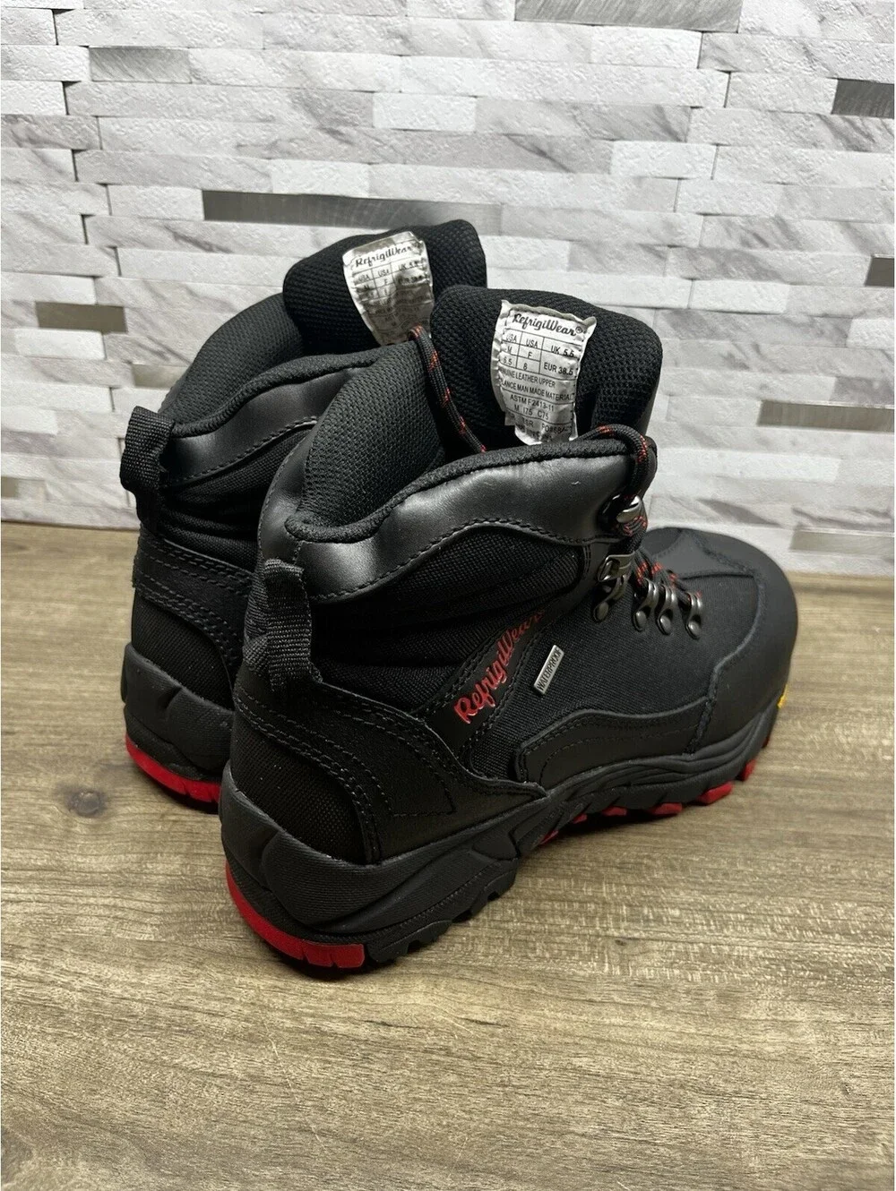 RefrigiWear Men's 6.5 Women’s 8 Black Widow™ Icetrek Vibram Soles Boots